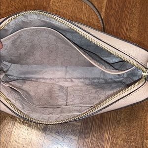 Michael Kors Bags - Michael Kors crossbody Michael Kors Bags - Michael Kors crossbody